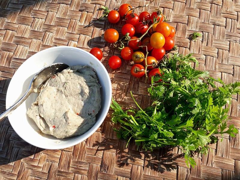 Tour Du Lịch Quảng Bình 1 Ngày - Carnival Group Chả cá Quảng Bình