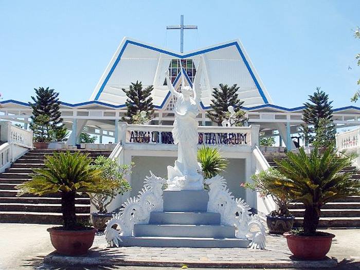 Hành hương là gì? Giải mã chi tiết nhất về khái niệm địa điểm hành hương tại việt nam