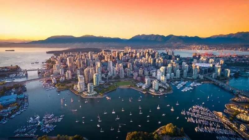 Du Lịch Canada: Khám Phá Xứ Sở Lá Phong Đỏ Lễ Hội Canada: Sôi Động Và Đặc Sắc