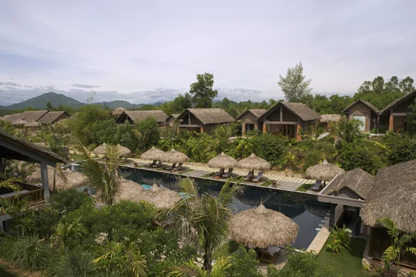 Làng hành hương huế - chốn nghỉ dưỡng hút triệu khách kết hợp chặt chẽ giữa cái hiện đại và truyền thống